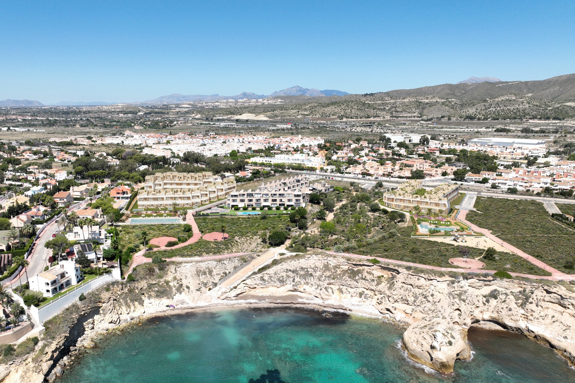 Nowy budynek - Kamienica -
El Campello